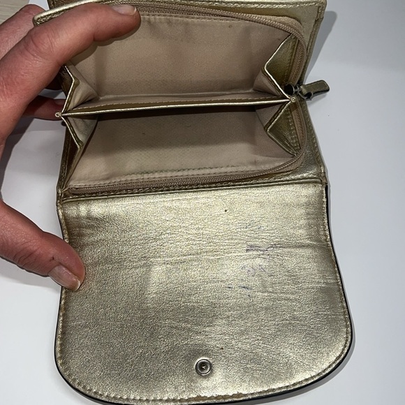Coach Tri Fold Cream Gold Leather Snap Wallet - Picture 8 of 11